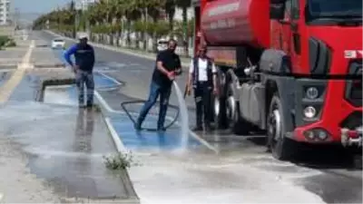 Mardin'de caddeler TOMA tarafından köpüklü suyla yıkandı Mardin'de caddeler TOMA tarafından köpüklü suyla yıkandı