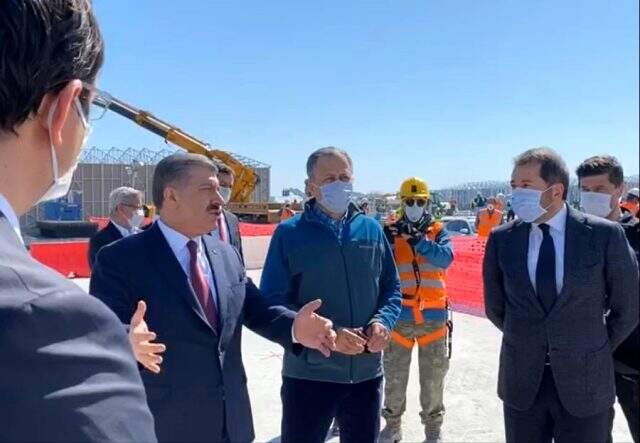 Sağlık Bakanı Fahrettin Koca, Sancaktepe ve Atatürk Havalimanı'ndaki hastane inşaatlarını yerinde inceledi