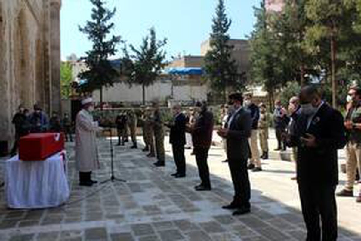 Hakkari'de şehit olan asker son yolculuğuna uğurlandı
