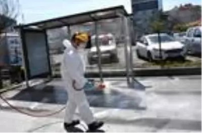 'Hırsızlık'tan aranırken, yasağa rağmen sokağa çıkınca yakalandı