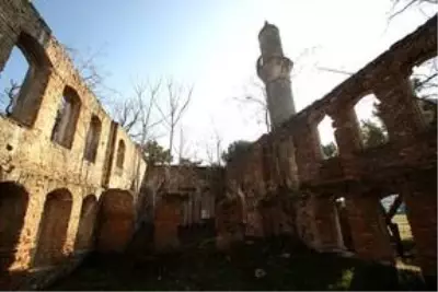Kapaklı'daki tarihi cami restore edilecek Kapaklı'daki tarihi cami restore edilecek
