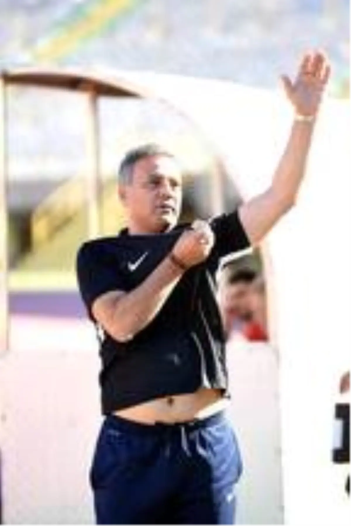 Karşıyaka Tolungüç'le devam