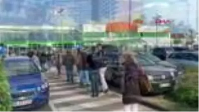 Almanya'da koronavirüse karşı normalleşmenin ilk adımı atıldı Almanya'da koronavirüse karşı normalleşmenin ilk adımı atıldı
