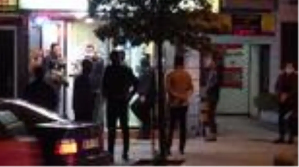 BURSA Yasağın ardından Bursalılar marketlere akın etti