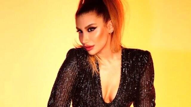 İrem Derici, mesajları ifşa olan Kerem Tunçeri'ye destek verdi İrem Derici, mesajları ifşa olan Kerem Tunçeri'ye destek verdi