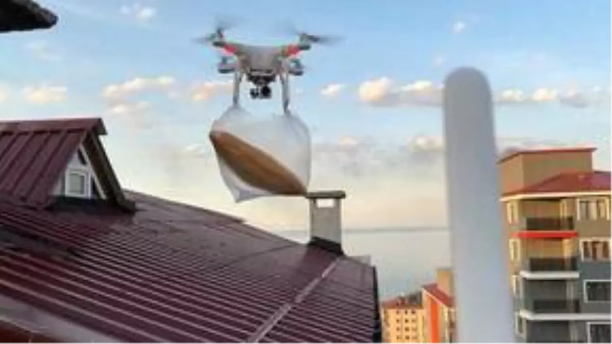 Koronavirüs Nedeniyle Ekmeğini Drone ile Aldı