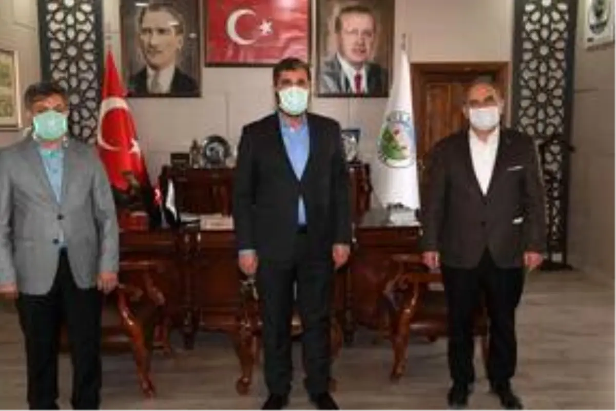Muş Belediyesi çalışanlarından Milli Dayanışma Kampanyası'na destek