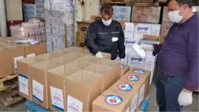 Trabzon Büyükşehir Belediyesi siperlikli ve tıbbi maske üretimine başladı Trabzon Büyükşehir Belediyesi siperlikli ve tıbbi maske üretimine başladı