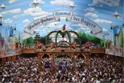 Almanlar korona yüzünden bira festivalinden vazgeçti Almanlar korona yüzünden bira festivalinden vazgeçti