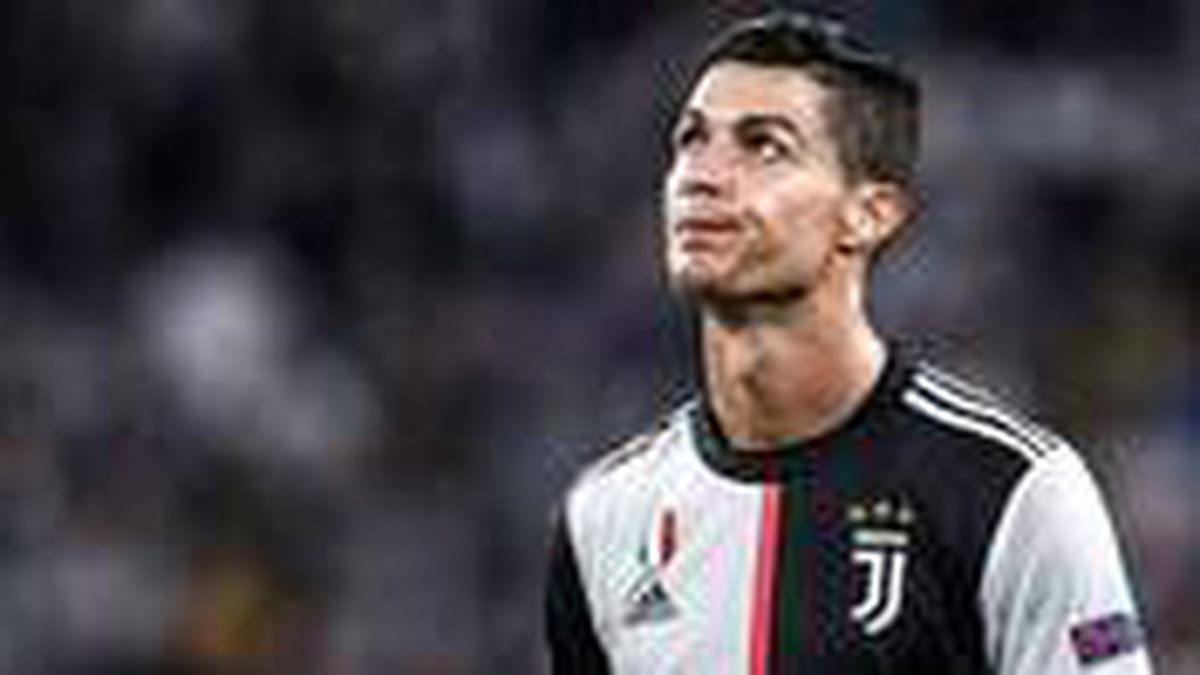 Cristiano Ronaldo, koronavirüs tedbirlerini hiçe sayarak ailesiyle yeğeninin doğum günü partisine katıldı