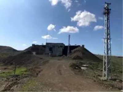 Elazığ'ın içme suyu projesinde ana isale hattında son 700 metre Elazığ'ın içme suyu projesinde ana isale hattında son 700 metre