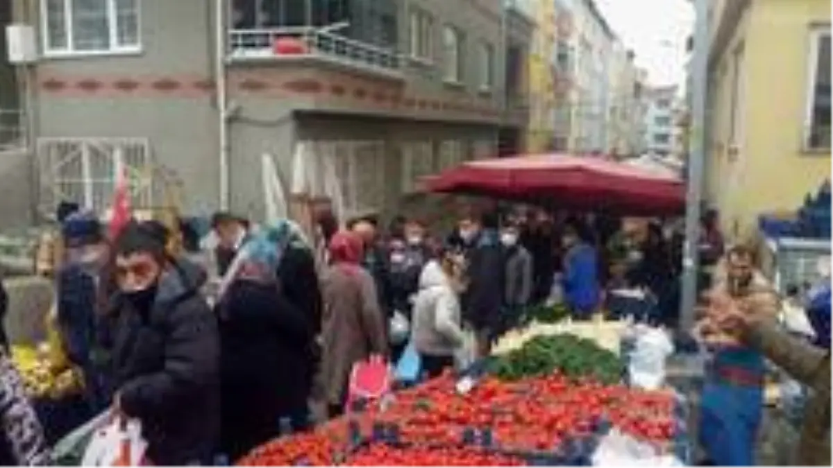 Korana virüs riskine aldırmayan vatandaşlar pazar yerini doldurdu