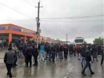 Gürcistan'da korona nedeniyle ürünlerini satamayan çiftçilerden protesto Gürcistan'da korona nedeniyle ürünlerini satamayan çiftçilerden protesto