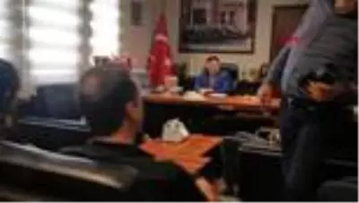 MUĞLA Gökova'ya yerleşen Seda Sayan'dan belediye başkanına ziyaret MUĞLA Gökova'ya yerleşen Seda Sayan'dan belediye başkanına ziyaret