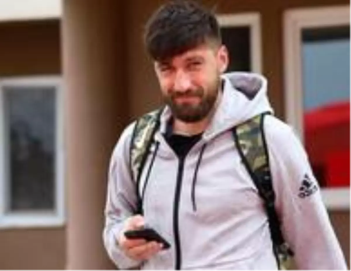Sivassporlu Paul Papp bireysel idman yapıyor