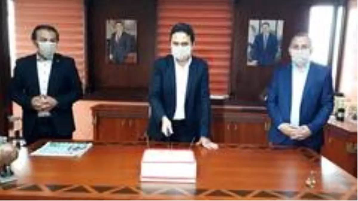 Türkiye Gazetesi'nin 50. yılı İzmir'de kutlandı