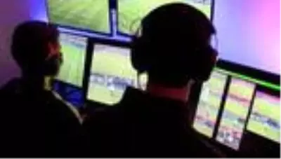 UEFA'dan sürpriz karar! Kupa 1 ve 2'de 'VAR' kaldırılıyor UEFA'dan sürpriz karar! Kupa 1 ve 2'de 'VAR' kaldırılıyor