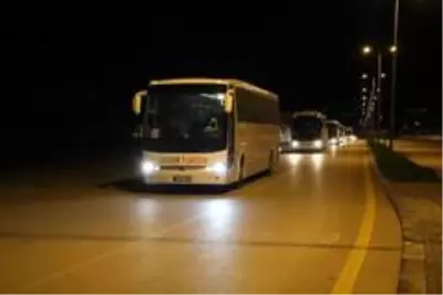 Almanya'dan getirilen 279 Türk vatandaşı ile 50 Alman uyruklu yolcu karantinaya alındı Almanya'dan getirilen 279 Türk vatandaşı ile 50 Alman uyruklu yolcu karantinaya alındı