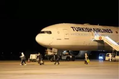 Avusturya'daki Türk vatandaşları Sivas'a getirildi
