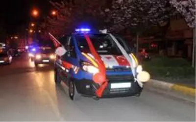 Bafra'da güvenlik güçlerinden 23 Nisan konvoyu Bafra'da güvenlik güçlerinden 23 Nisan konvoyu