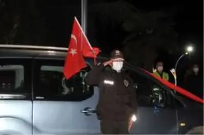 Bafra'da güvenlik güçlerinden 23 Nisan konvoyu Bafra'da güvenlik güçlerinden 23 Nisan konvoyu