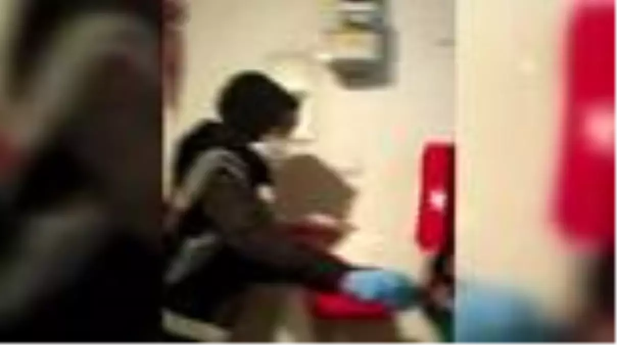 Bayrak isteyen çocuğa sürpriz