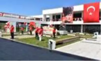 Çocukların hayalleri, balonlarla gökyüzüne yükseldi Çocukların hayalleri, balonlarla gökyüzüne yükseldi