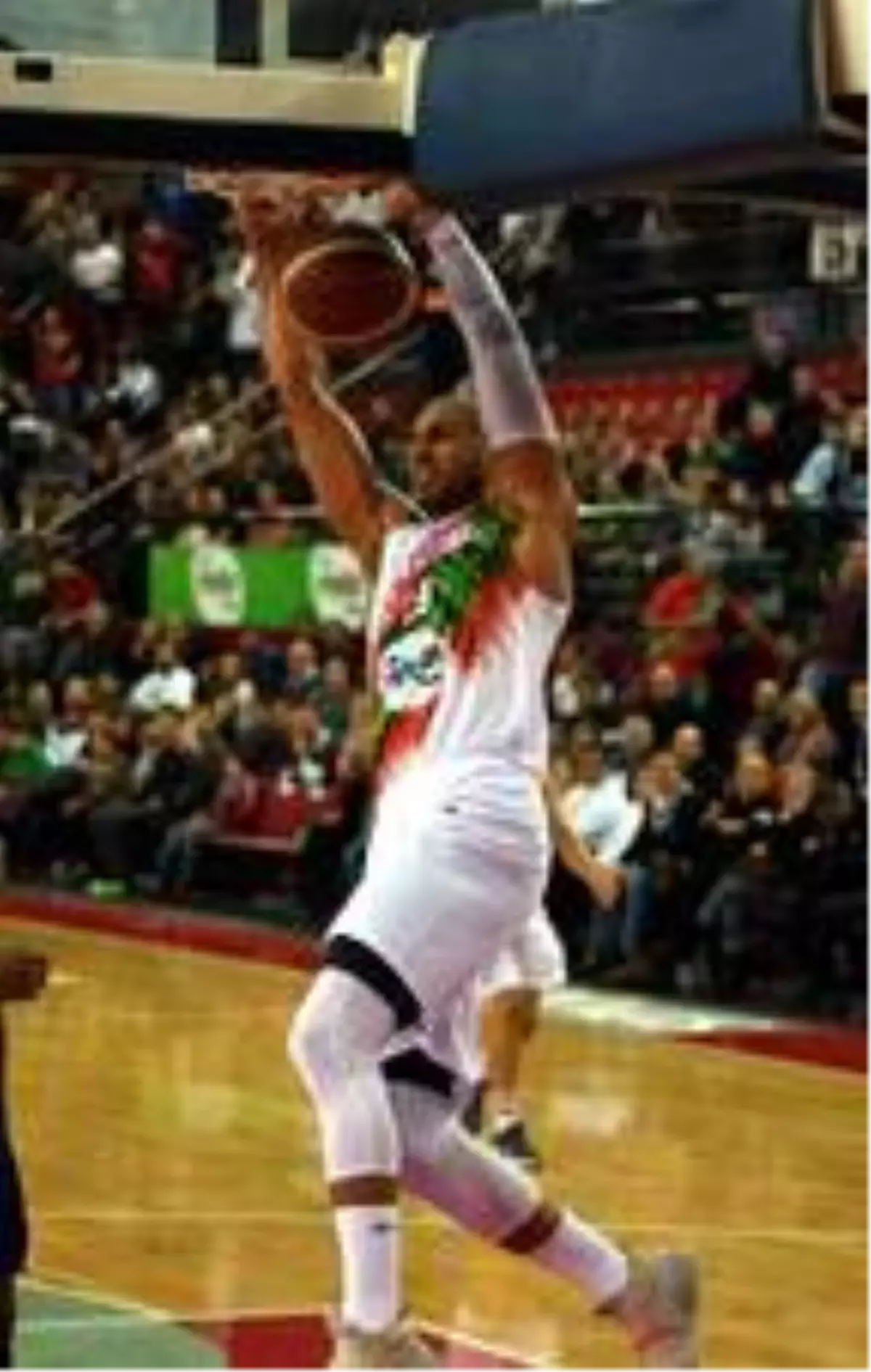 Slovenler Karşıyakalı Morgan için ısrarlı