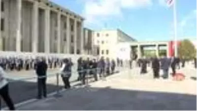TBMM Başkanı Şentop, Atatürk Anıtı'na çelenk bıraktı TBMM Başkanı Şentop, Atatürk Anıtı'na çelenk bıraktı