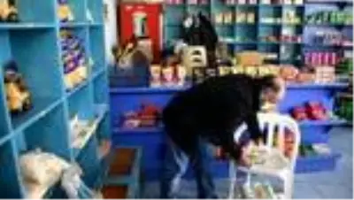 Tekirdağ'da, 6 bakkalın veresiye borçlarını ödediler
