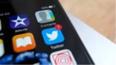 Twitter, sürpriz bir retweet özelliğini test etmeye başladı Twitter, sürpriz bir retweet özelliğini test etmeye başladı