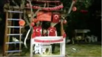 İzmir'de 23 Nisan coşkusunu müzik gösterisiyle doyasıya yaşadılar