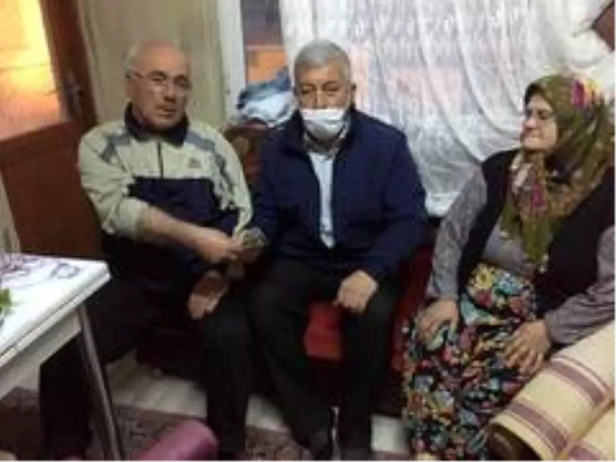 Malkaralı muhtarlardan yangınzede vatandaşa yardım eli