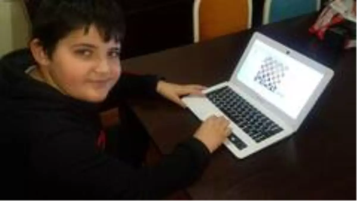 Sivas'ta online 'şah-mat' mücadelesi