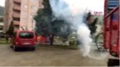 Ambulans şoförü, 28 gün sonra evine gidip, eşine doğum günü sürprizi yaptı Ambulans şoförü, 28 gün sonra evine gidip, eşine doğum günü sürprizi yaptı