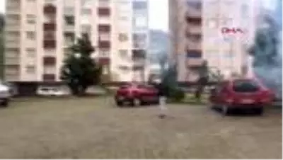 Ambulans şoförü, 28 gün sonra evine gidip, eşine doğum günü sürprizi yaptı Ambulans şoförü, 28 gün sonra evine gidip, eşine doğum günü sürprizi yaptı