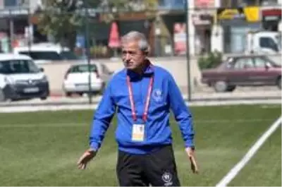 Kayseri Yolspor Teknik Direktörü Mehmet Susamış: 'Maçların oynanmasından yanayız' Kayseri Yolspor Teknik Direktörü Mehmet Susamış: 'Maçların oynanmasından yanayız'