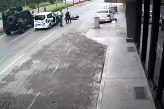 Motosiklet çalmaya çalışan hırsız, dayak yedi