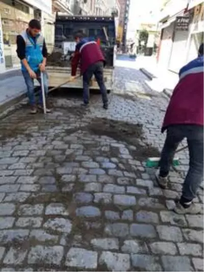 Trabzon'da yol bakım ve onarım çalışmaları devam ediyor Trabzon'da yol bakım ve onarım çalışmaları devam ediyor