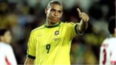 Brezilya efsanesi Ronaldo yazdığı mektupta, koronavirüs sürecini futbolculuğunda yaşadığı sakatlık dönemine benzetti Brezilya efsanesi Ronaldo yazdığı mektupta, koronavirüs sürecini futbolculuğunda yaşadığı sakatlık dönemine benzetti