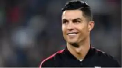 Portekiz'de karantinada bulunan Cristiano Ronaldo, İtalya'ya dönme kararı aldı Portekiz'de karantinada bulunan Cristiano Ronaldo, İtalya'ya dönme kararı aldı