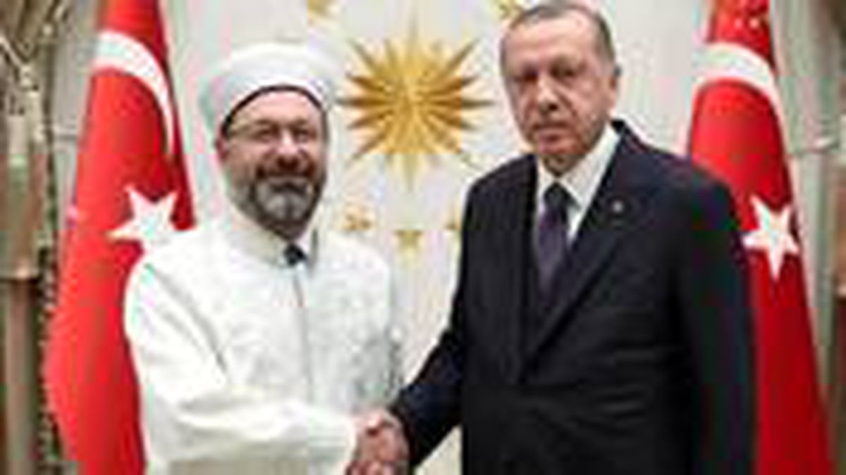 Cumhurbaşkanı Erdoğan, eşcinseller ile ilgili sözleri nedeniyle Diyanet İşleri Başkanı'na destek çıktı