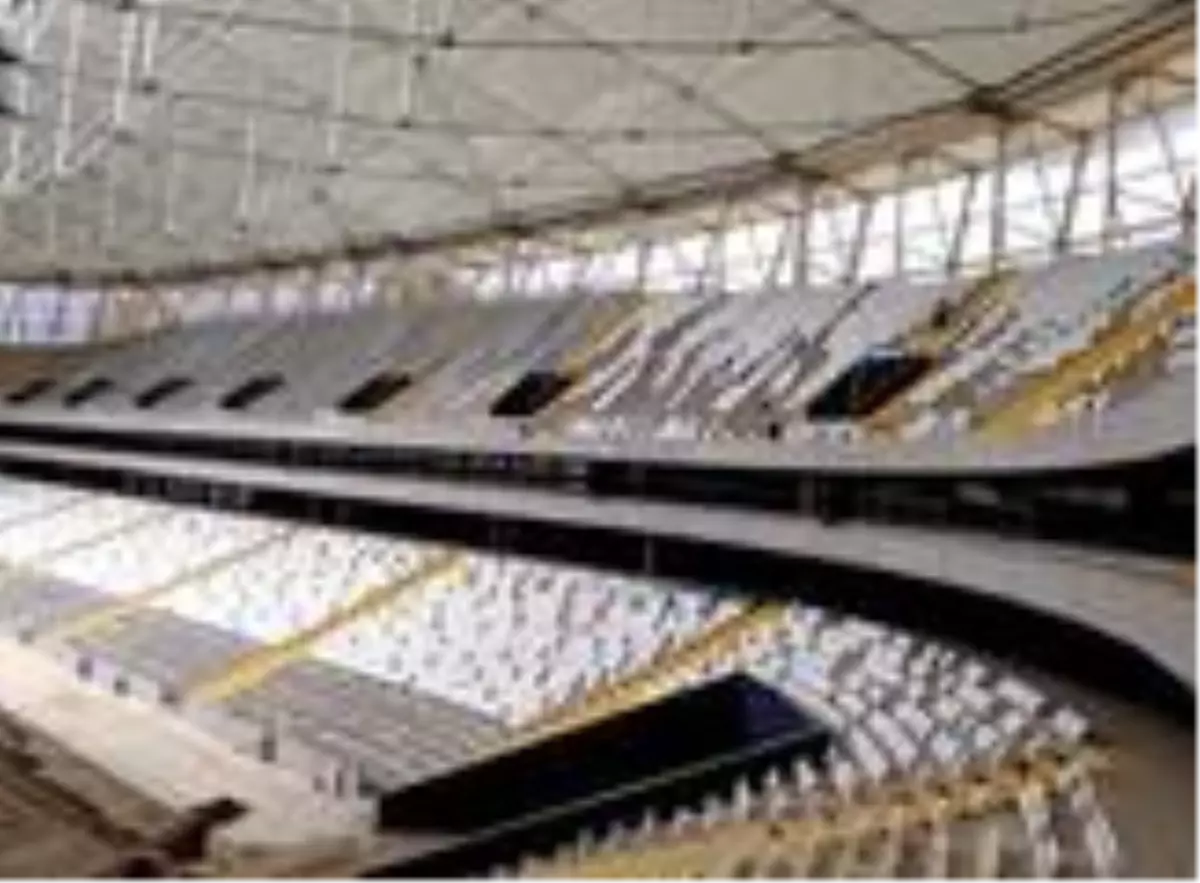 Adana'da 'koltuk rengi' tartışması 'kırmızı beyaz' bitti