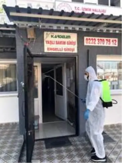 Çiğli'de huzurevlerine korona virüs temizliği Çiğli'de huzurevlerine korona virüs temizliği