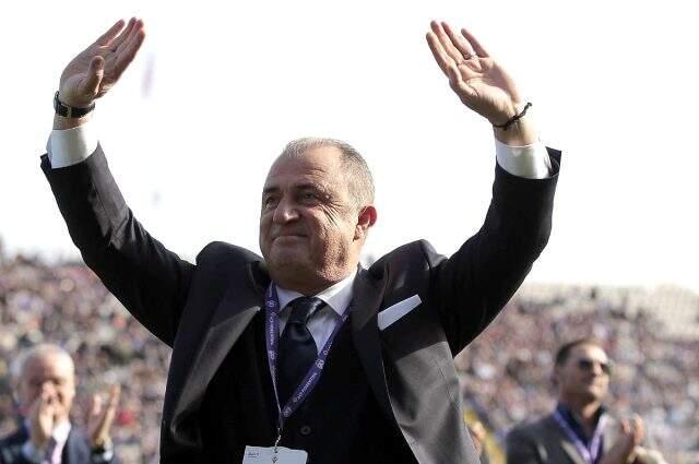Fatih Terim'in Fiorentina'daki yardımcısı Di Gennaro: Hepimiz ona hayrandık Fatih Terim'in Fiorentina'daki yardımcısı Di Gennaro: Hepimiz ona hayrandık