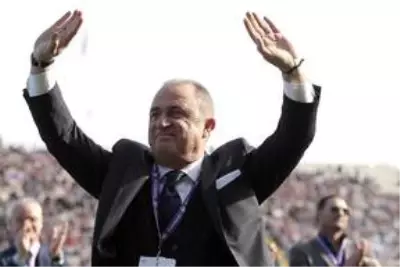Fatih Terim'in Fiorentina'daki yardımcısı Di Gennaro: Hepimiz ona hayrandık Fatih Terim'in Fiorentina'daki yardımcısı Di Gennaro: Hepimiz ona hayrandık