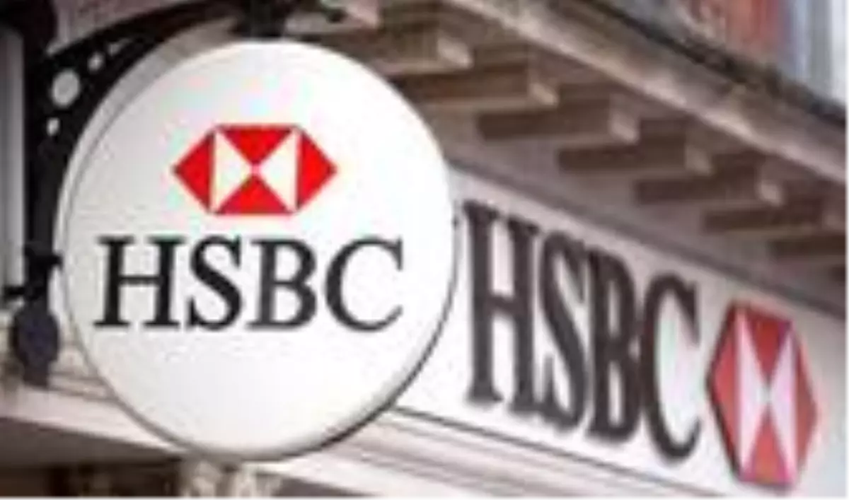 HSBC'nin kârı yarı yarıya azaldı