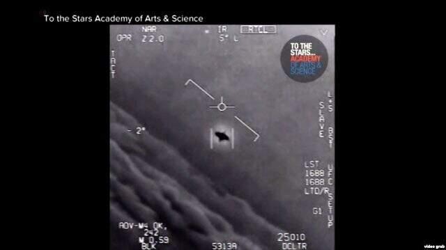 Pentagon, 2004-2015 yılları arasında kaydedilen UFO'ları gösteren 3 video yayınladı