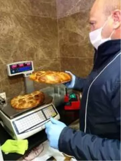 Akçakoca'da ekmek fırınlarında pide denetimi yapıldı Akçakoca'da ekmek fırınlarında pide denetimi yapıldı
