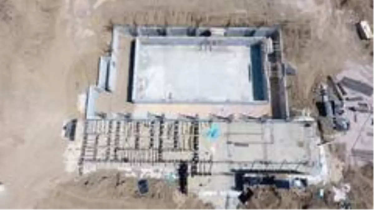 Havuz şekillenmeye başladı